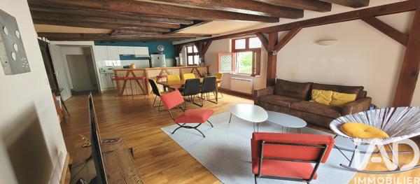 Maison à vendre 10 pièces 232 m² Saint-Jean-d'Angély