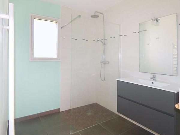 Maison de 137 m² située à Saint Lunaire à 2 km  de la mer