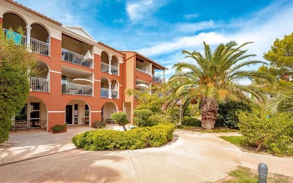 Maison à vendre    3 pièces •  Hyères