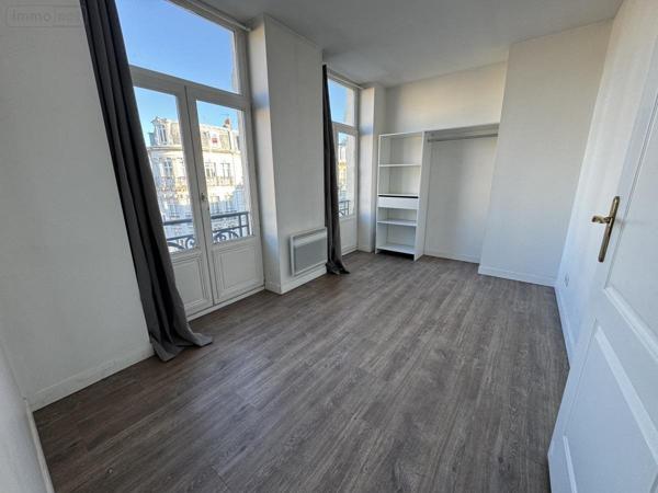 Appartement à louer à Lille dans le Nord (59000), ref : 59007-L49