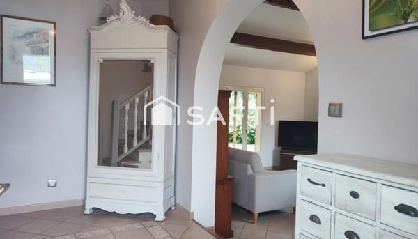 Villa avec piscine et dépendances à San Nicolao