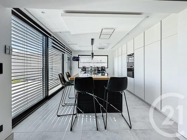 Maison à vendre  6 pièces - 211 m 2   CHEVIGNY ST SAUVEUR  - 21