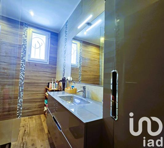 Maison à vendre 6 pièces 122 m² Saint-Raphaël