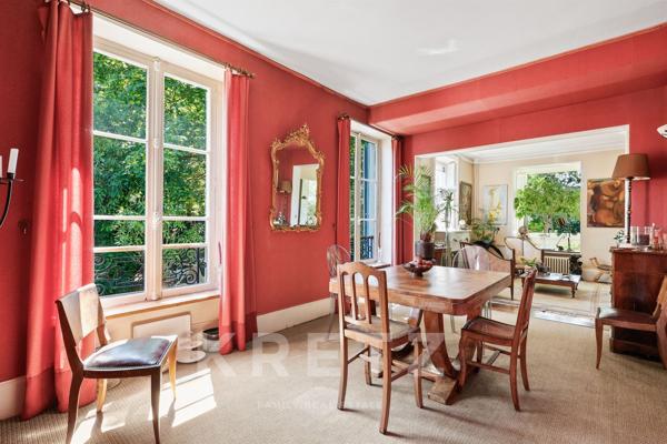 Propriété d'exception: ensemble immobilier de 2 maisons sur terrain arboré de 1400 m2