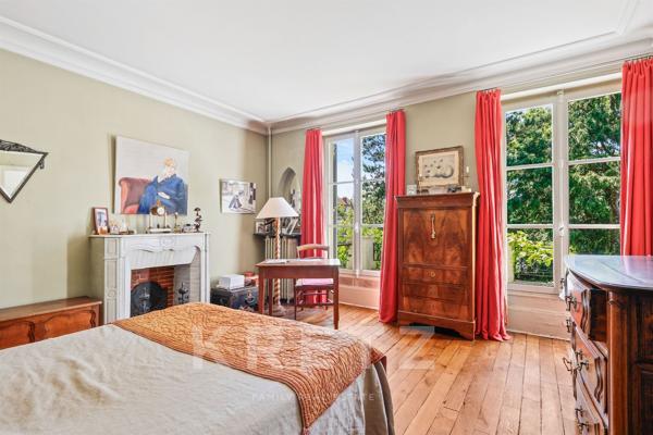 Propriété d'exception: ensemble immobilier de 2 maisons sur terrain arboré de 1400 m2