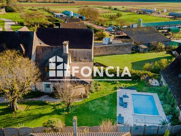 À vendre Maison 8 pièces 250 m² - Le Bugue 24260