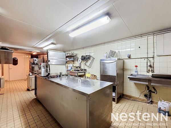 LOCAL COMMERCIAL 169 m² - ÉVIAN-LES-BAINS