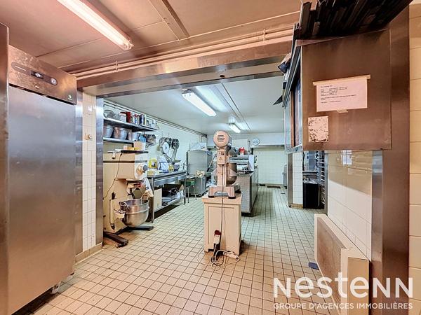 LOCAL COMMERCIAL 169 m² - ÉVIAN-LES-BAINS