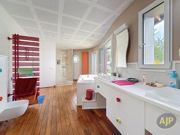 Vente maison Lucon : 399 190 € - AJP Immobilier Luçon