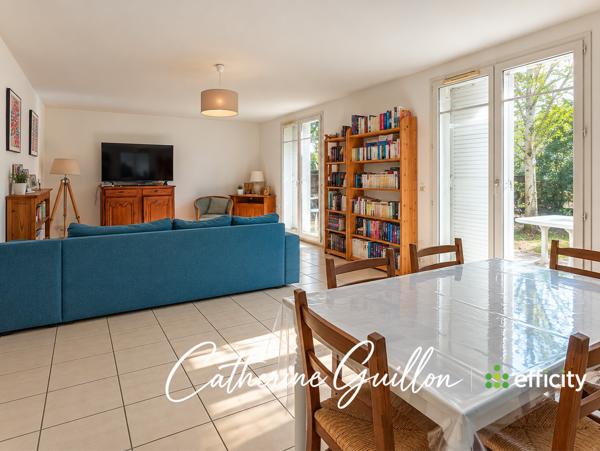 Maison
         5 pièces
        - 111 m² 222 000 € *