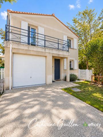 Maison
         5 pièces
        - 111 m² 222 000 € *