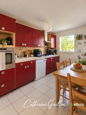 Maison
         5 pièces
        - 111 m² 222 000 € *