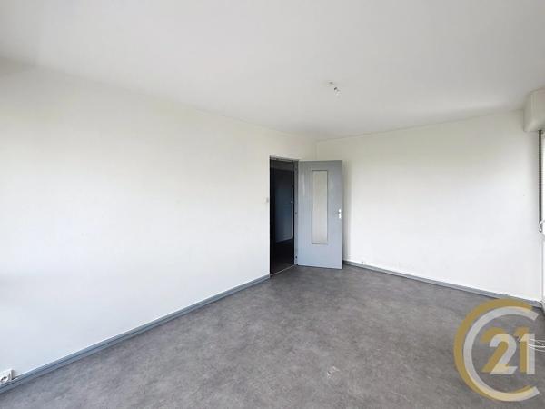 Appartement F3 à vendre  3 pièces - 62,52 m 2   MONTBELIARD  - 25