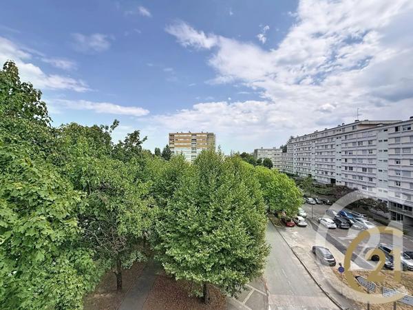 Appartement F3 à vendre  3 pièces - 62,52 m 2   MONTBELIARD  - 25