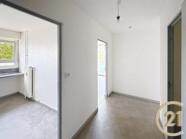 Appartement F3 à vendre  3 pièces - 62,52 m 2   MONTBELIARD  - 25