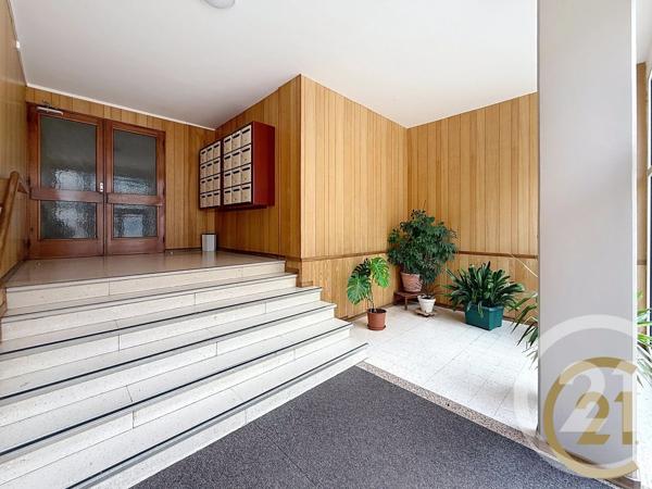 Appartement F3 à vendre  3 pièces - 62,52 m 2   MONTBELIARD  - 25