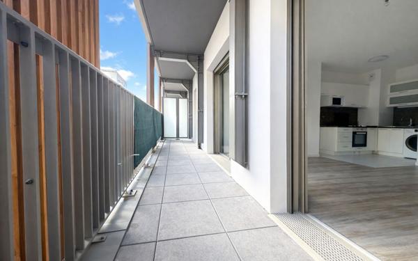 Appartement à vendre    2 pièces • 42,70 m2 Noisy-le-Grand