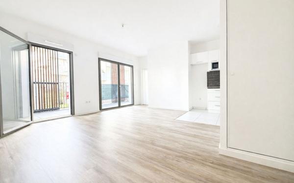 Appartement à vendre    2 pièces • 42,70 m2 Noisy-le-Grand