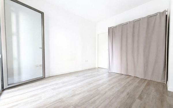 Appartement à vendre    2 pièces • 42,70 m2 Noisy-le-Grand