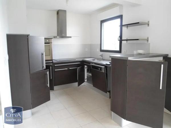 Appartement à louer 4 pièces 77.7m² Saint-Nazaire (44600)