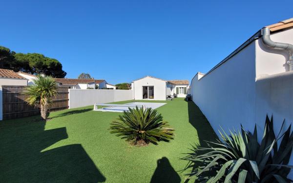 Maison à vendre    5 pièces •  Le Bois-Plage-en-Ré