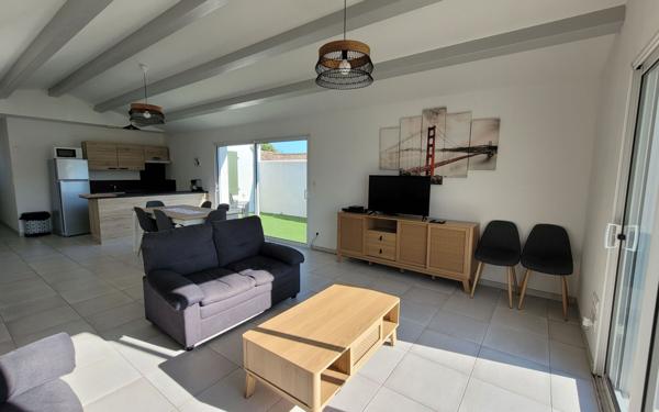 Maison à vendre    5 pièces •  Le Bois-Plage-en-Ré