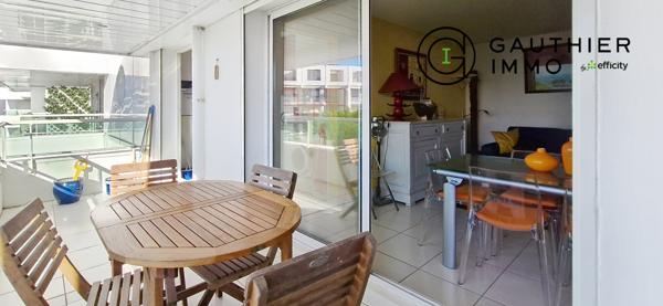 Appartement
         2 pièces
        - 50 m² 399 900 € *