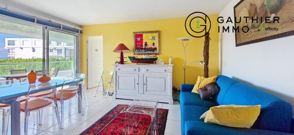Appartement
         2 pièces
        - 50 m² 399 900 € *