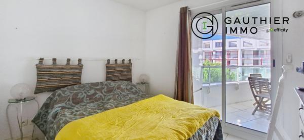 Appartement
         2 pièces
        - 50 m² 399 900 € *