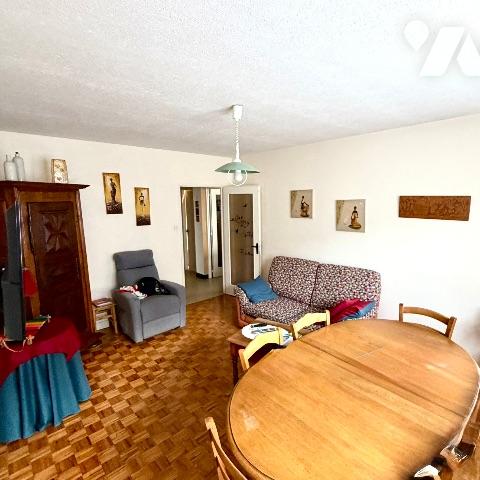 Un appartement au premier étage.