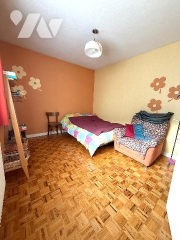 Un appartement au premier étage.