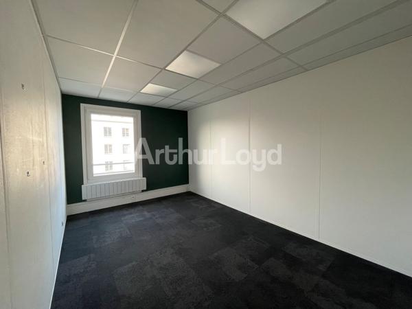 Bureaux à louer à Lille - Surface moderne avec parking et équipements performants