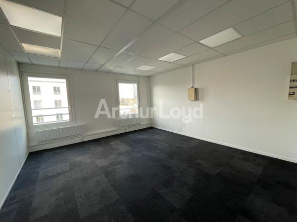 Bureaux à louer à Lille - Surface moderne avec parking et équipements performants