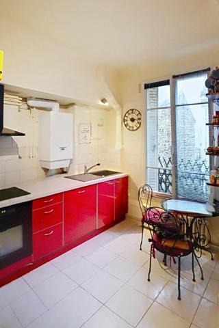 Nogent-sur-Marne hypercentre – 84 m² traversant, charme de l’ancien, 2 chambres + bureau