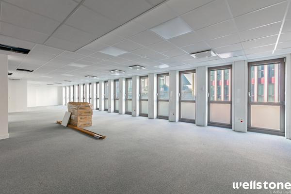 Bureaux à louer à PARIS 75008