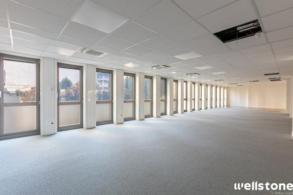 Bureaux à louer à PARIS 75008