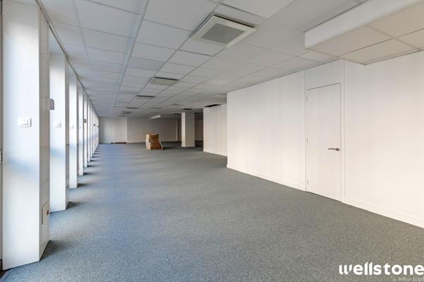 Bureaux à louer à PARIS 75008