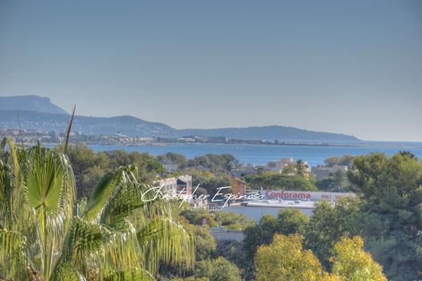 Villeneuve-Loubet (06270) Exclusivité – Studio dernier étage avec terrasse, vue mer et montagne – Villeneuve-Loubet