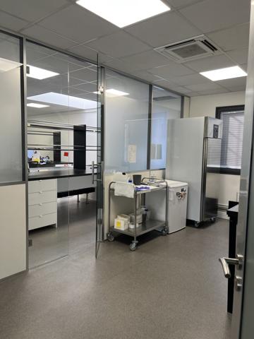 Bureaux à louer 270 m² Roissy-en-France proche aéroport CDG terrasse privée