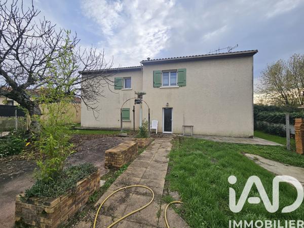 Maison à vendre 4 pièces 97 m² Angoulême