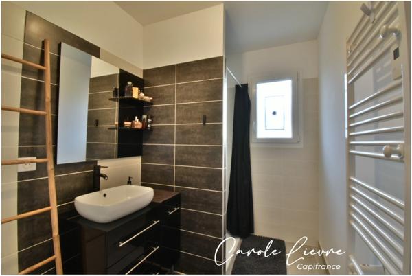 Maison T3 de plain-pied – 70 m² – Terrain d’environ 400 m² – Construite en 2020