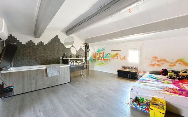 Maison à vendre    5 pièces •  Mudaison