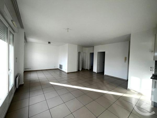 Immeuble à vendre  400 m2 ANGERVILLE - 91