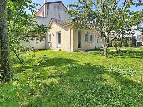 maison plain pied 73m² / 3 chambre / 379 de terrain