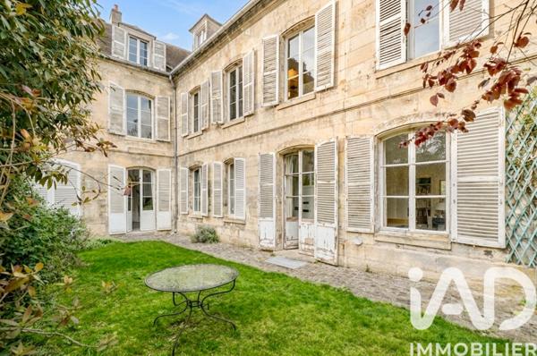Maison à vendre 8 pièces 229 m² Compiègne