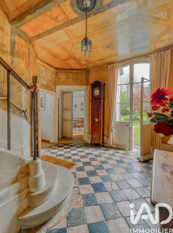 Maison à vendre 8 pièces 229 m² Compiègne