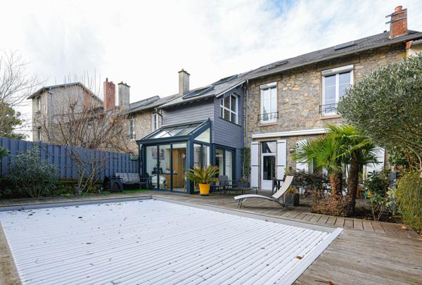 Maison 8 pièces - 200 m² Exclusivité efficity