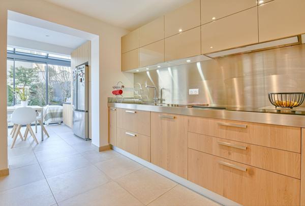 Maison 8 pièces - 200 m² Exclusivité efficity