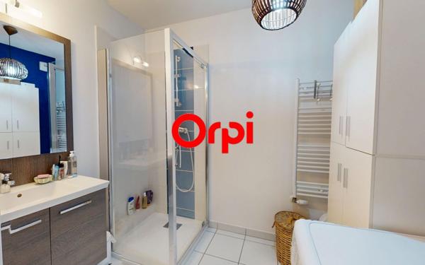 Appartement à vendre    2 pièces • 41,20 m2 Vaulx-en-Velin