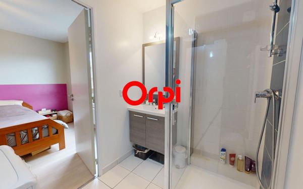 Appartement à vendre    2 pièces • 41,20 m2 Vaulx-en-Velin